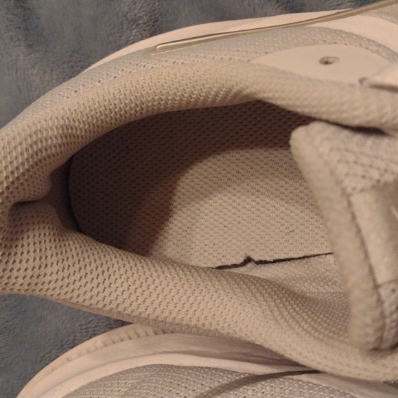 Tennis shoes . Worn approximately six times. No oder, clean and like new. - Picture 6 of 7